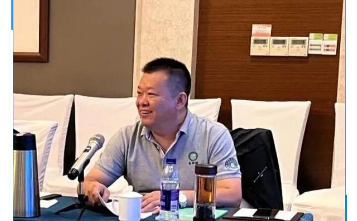 為激發(fā)員工工作積極性，激勵員工完成公司各項目標，促進公司與員工的雙贏發(fā)展，集團總經(jīng)理孫寧波宣貫激勵政策。.jpg